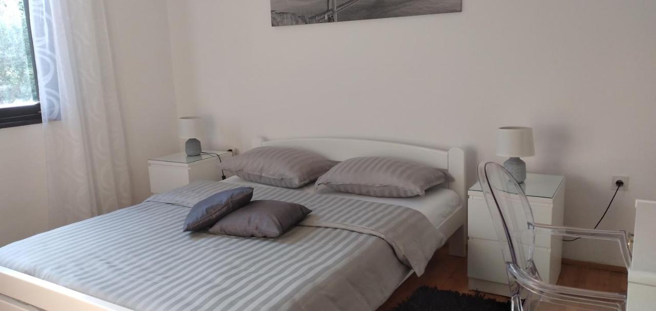 Apartment Greta Labin  Bagian luar foto